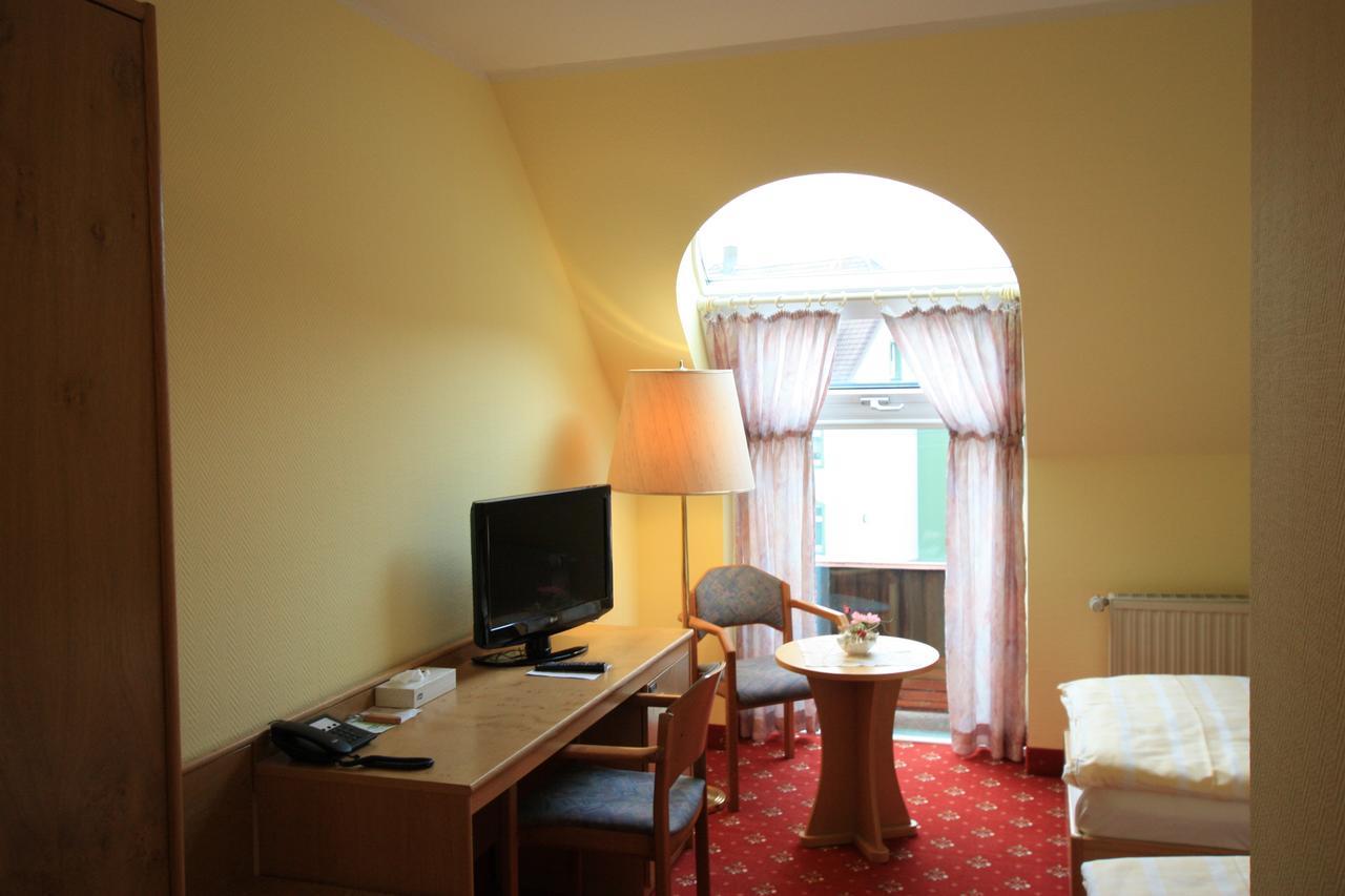 Hotel Buergerhof Hohenstein-Ernstthal Buitenkant foto