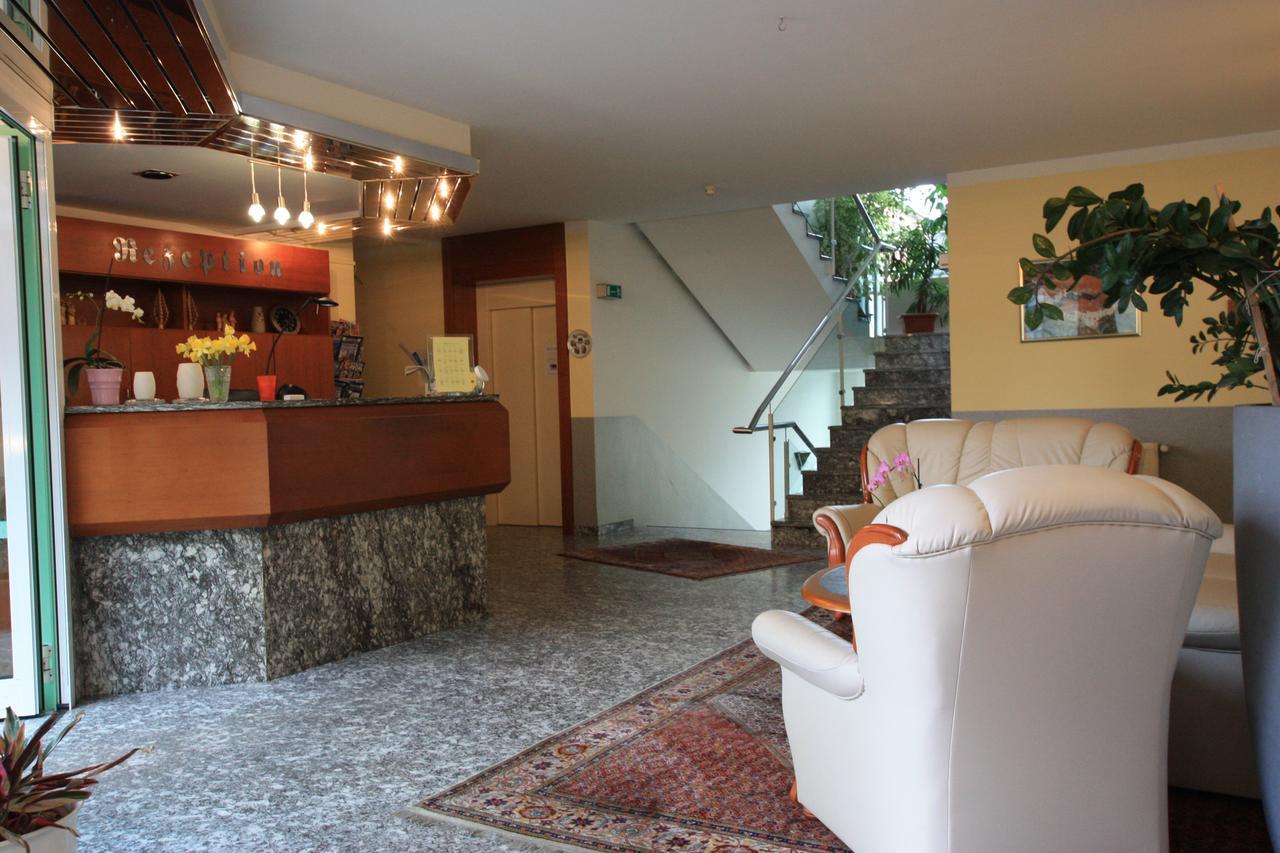 Hotel Buergerhof Hohenstein-Ernstthal Buitenkant foto