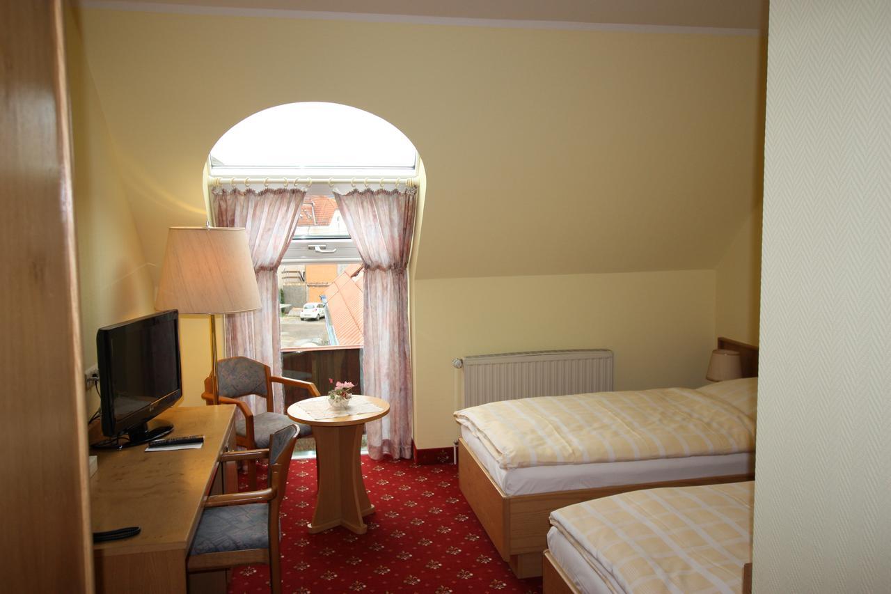 Hotel Buergerhof Hohenstein-Ernstthal Buitenkant foto