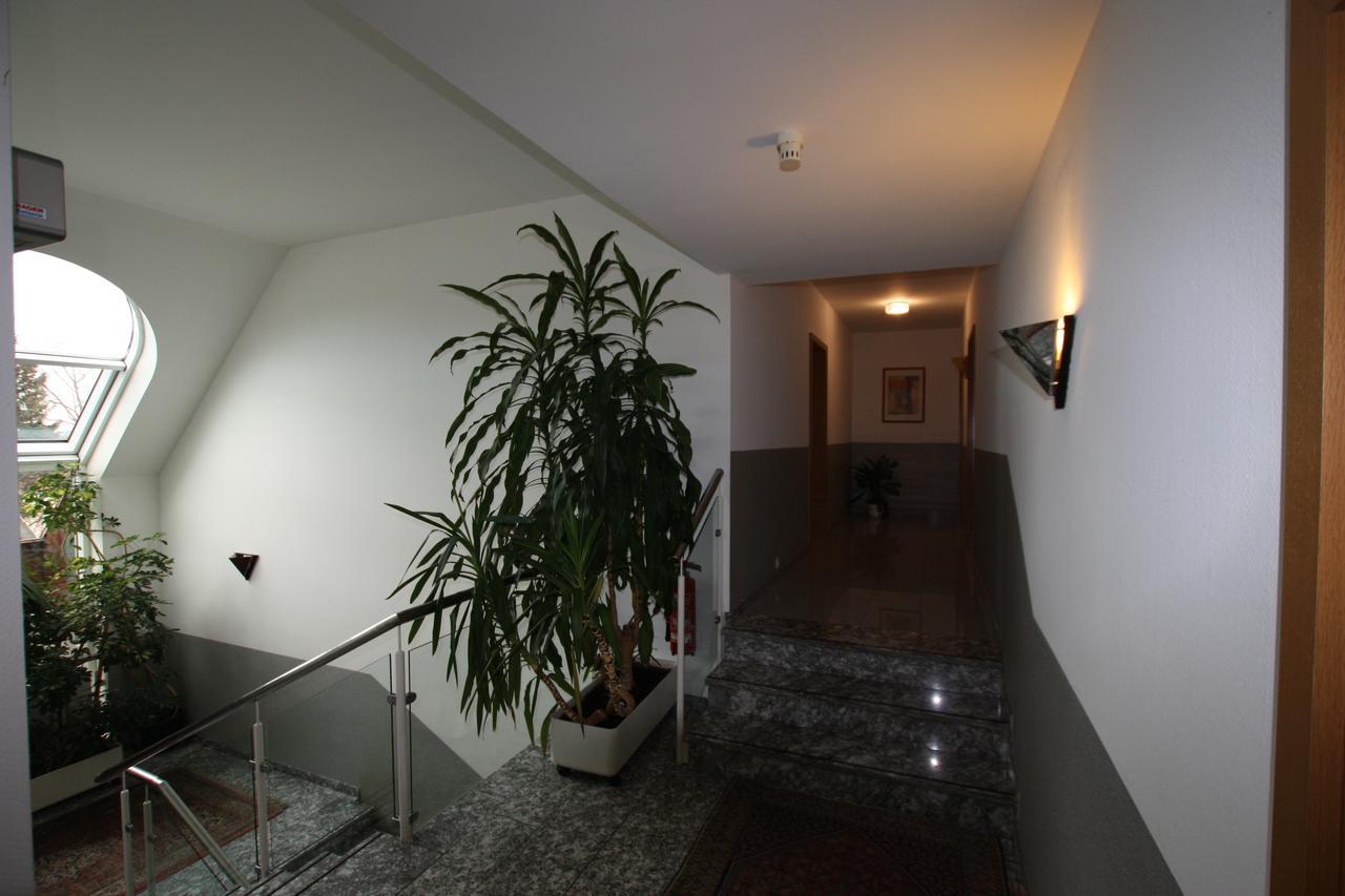 Hotel Buergerhof Hohenstein-Ernstthal Buitenkant foto